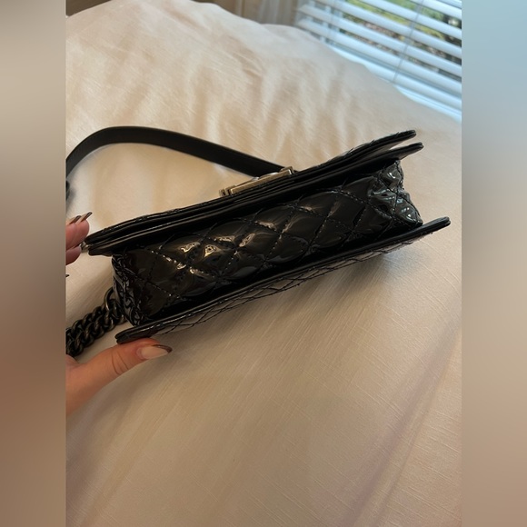 ❌SOLD! Chanel Patent Leather Medium Reverso Boy Flap Bag - Picture 8 of 16